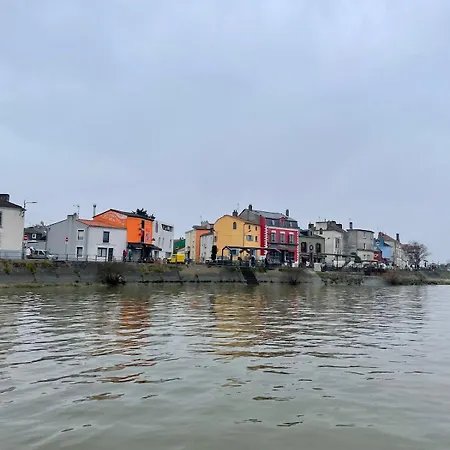 Sur L'eau - Bateau Cosy A Nantes Hotel na wodzie *